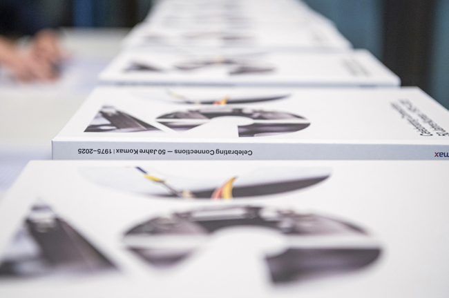 Komax Vernissage5